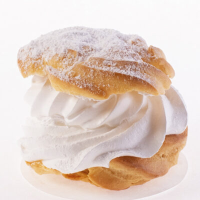 Konditorei Hartmann Freiberg, Café Hartmann Freiberg, Tortenmanufaktur, Torte, Torte bestellen, Gebäck, Hochzeitstorte, Dessert, Freiberger Bauerhase, Freiberger Eierschecke, Baumkuchen, Stollen, Marzipan, Marzipanfiguren, Schokolade, Trüffel, Feiern, Feste, Café mieten, Kaffee, Freiberger Silberpraline, Freiberger Altstadt, Silberstadt Freiberg